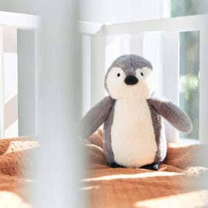 Knuffel pinguïn grey grijs in box